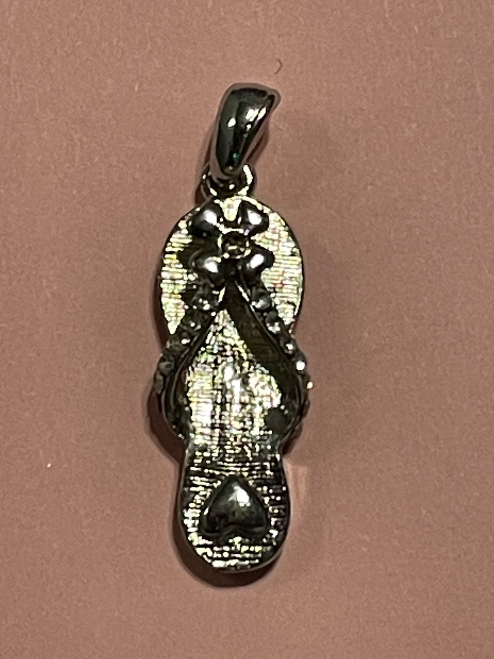 Silver Tone Sandal Heart Pendant #9018